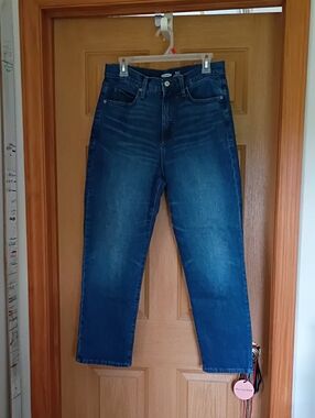 Old Navy Sky High Street Extra High Rise Jeans.